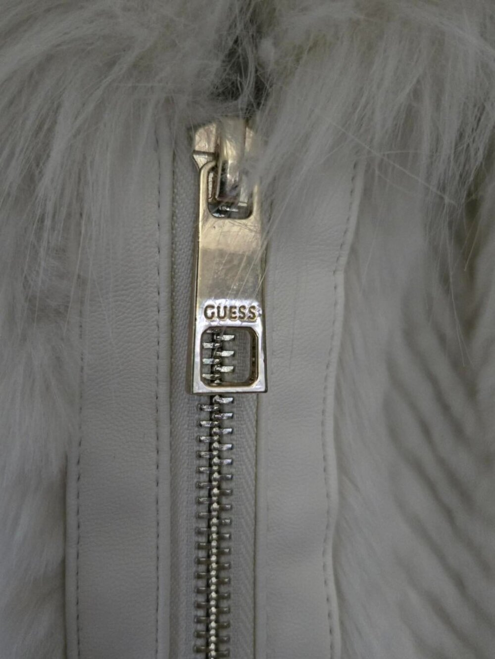 GUESS Ivory Faux Fur Moto Vest Faux Leather Zip Y2K Glam M - Picture 5 of 6